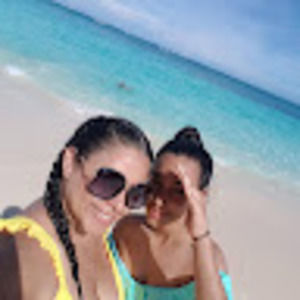 Meet your Posher, Alejandra